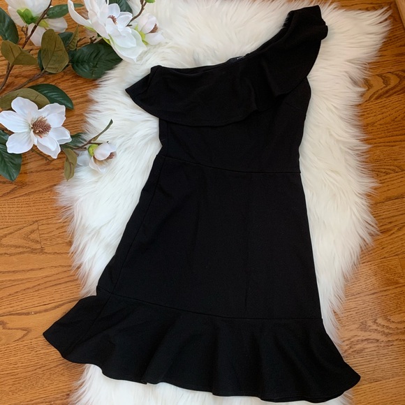 Aqua woman’s one shoulder ruffle dress black sz XS - Picture 2 of 4